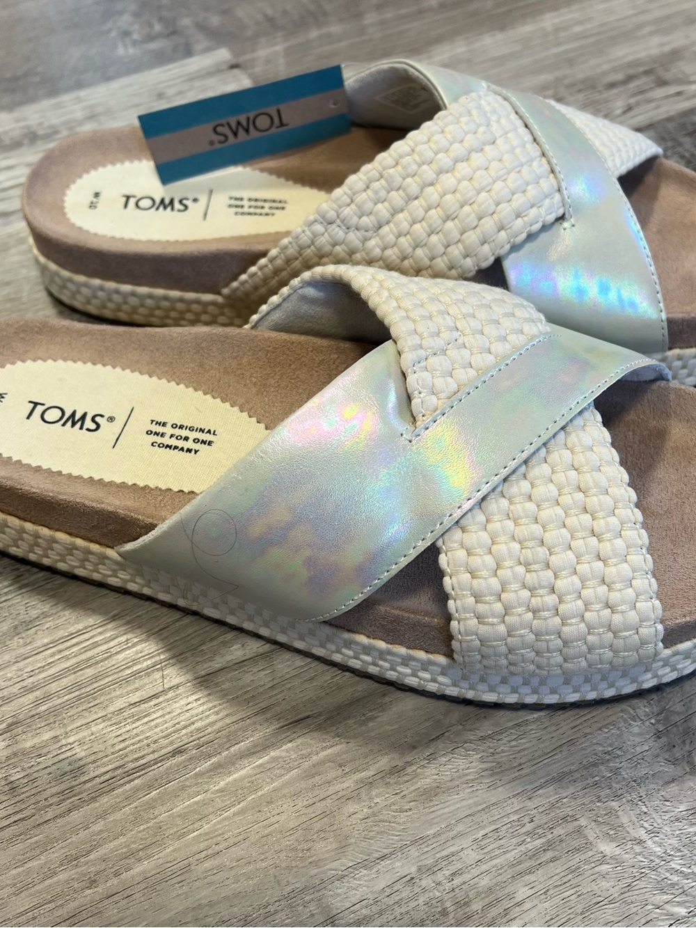 TOMS Women's Paloma Silver Iridescent Cream Woven Leather Slide Sandals